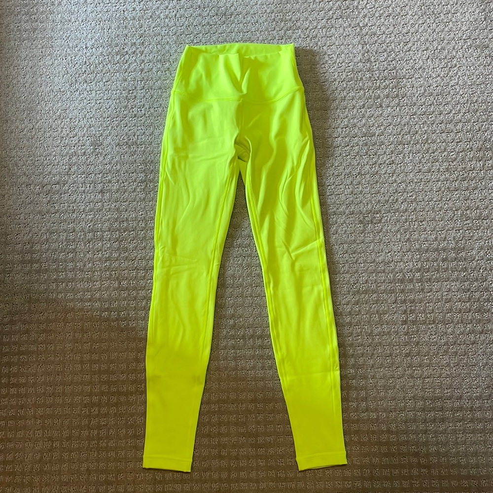 Lululemon Wunder Unders Size 4
